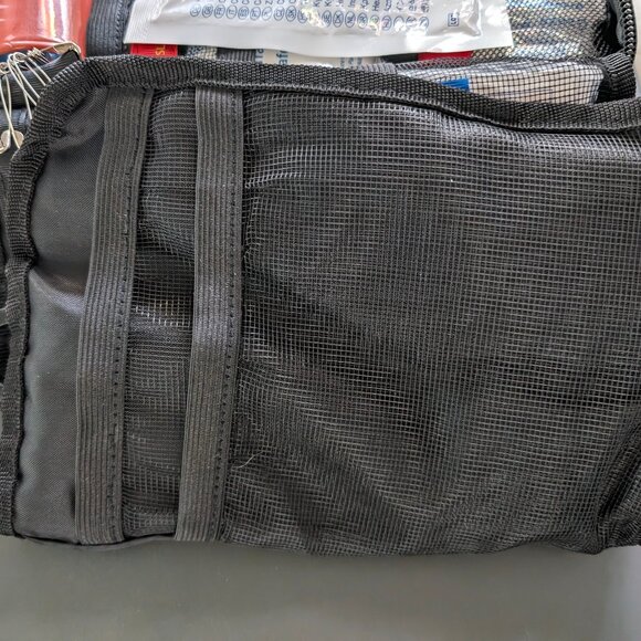 NWT Best First Aid Kits - Large Bag (250 Pieces Set) Comprehensive - Picture 6 of 16